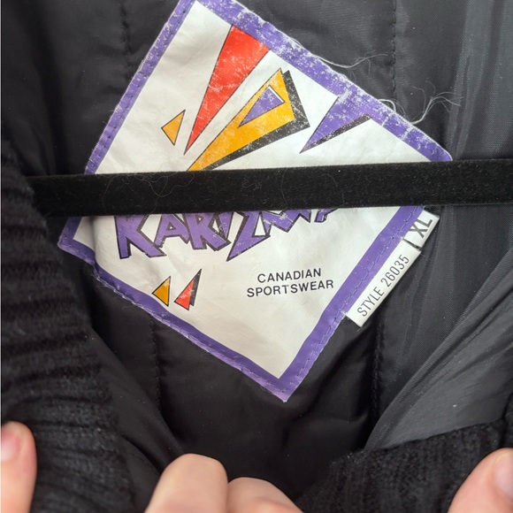 Women’s 80’s Vintage Karisma Canadian Sportswear Paisley Button Front Cardigan - Picture 5 of 13